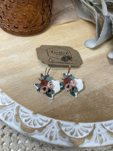 Load image into Gallery viewer, Neutral TX Floral Hoops

