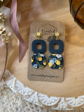 Load image into Gallery viewer, Lemon Floral Slab
