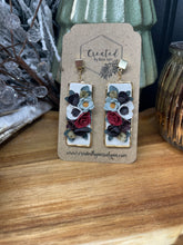 Load image into Gallery viewer, Winter Floral
