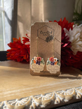Load image into Gallery viewer, Floral Skull
