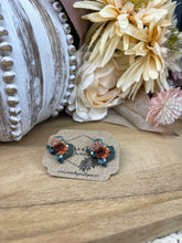 Load image into Gallery viewer, Emerald Floral Tx Studs
